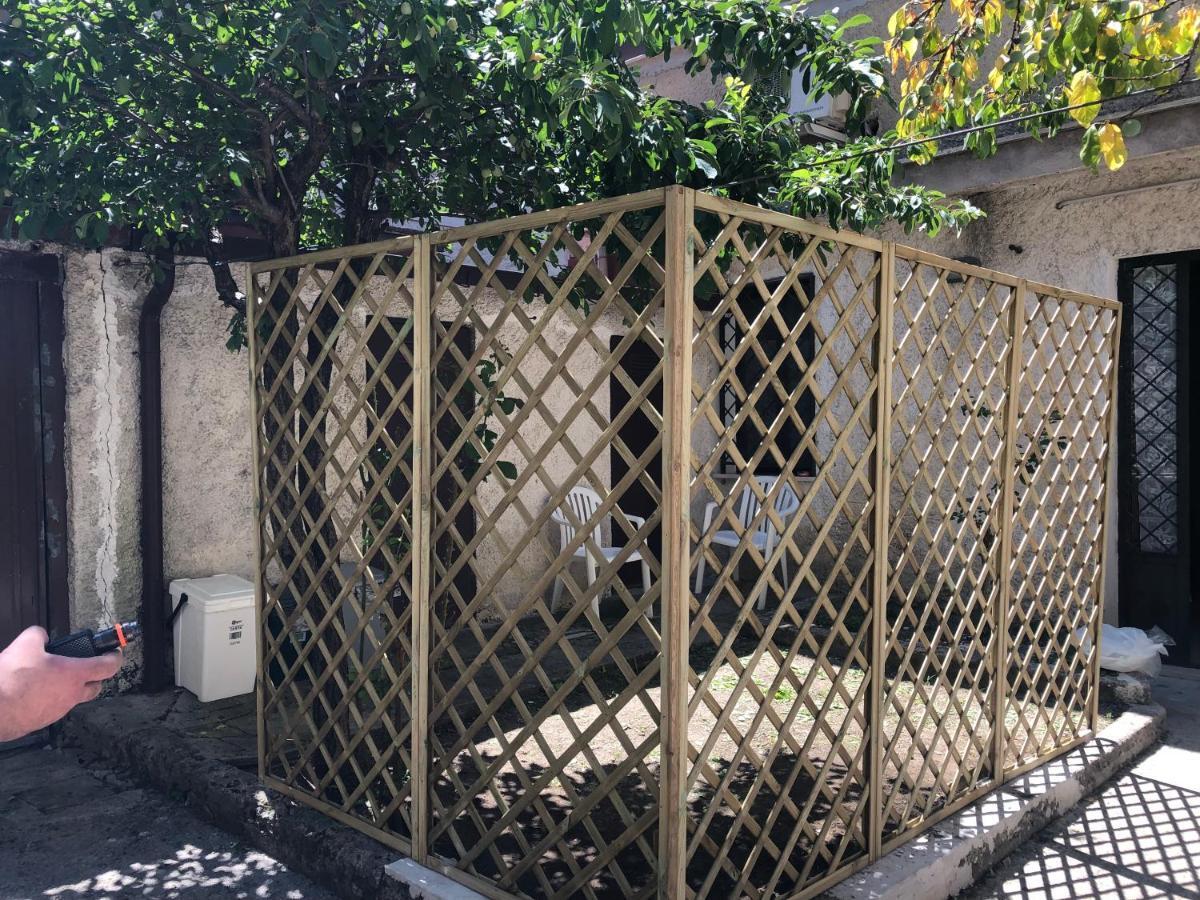 탈리아코초 Bilocale In Centro Con Giardino 아파트 외부 사진